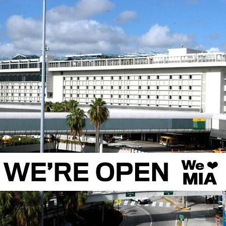 Miami International Airport Hotel Exterior photo